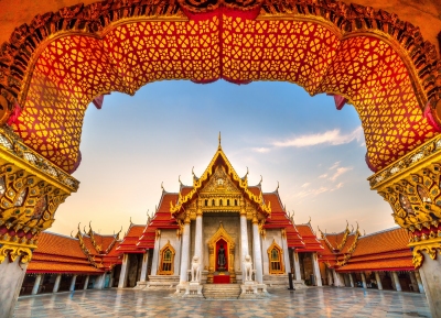 Bild: Wat Benchamabophit Tempel Bangkok (Luciano Mortula-LGM / stock.adobe.com) lizenziertes Stockfoto
Infos zur Lizenz unter 'Bildnachweis'